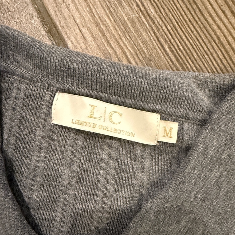 Lizette Collection Ribbed Gray Sweater Medium - Picture 6 of 10